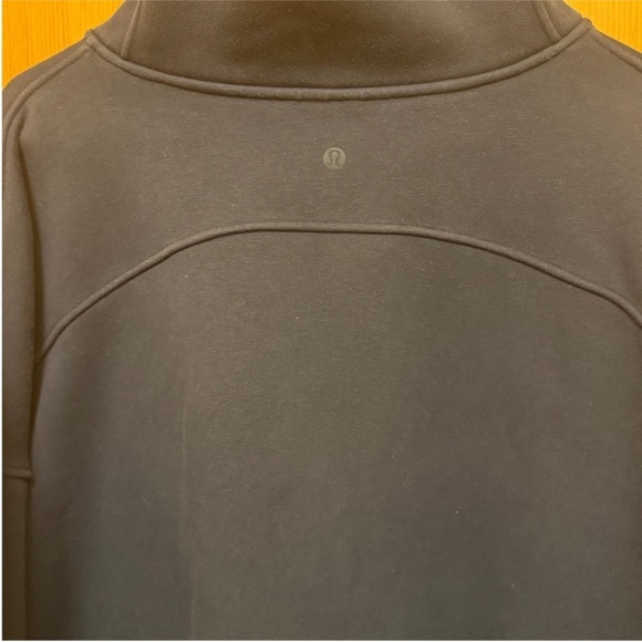 Lululemon Athletica Men's Black Half Zip Sweater - Picture 2 of 12